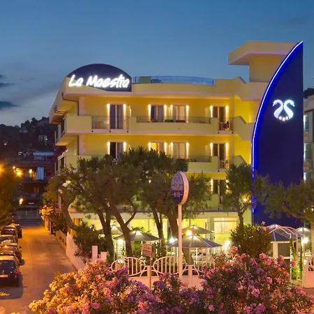 Hotell La Maestra Grottammare