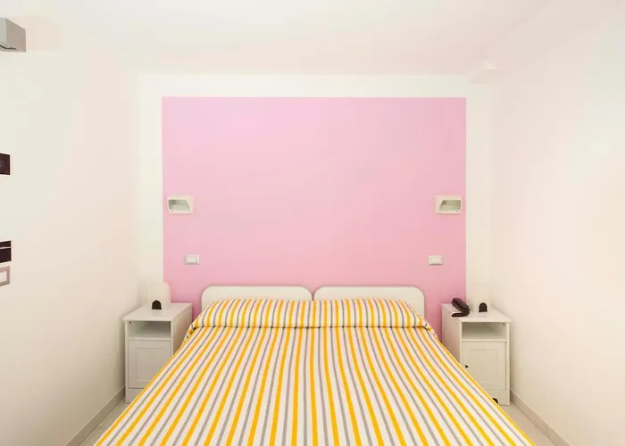 La Maestra Hotell 3*