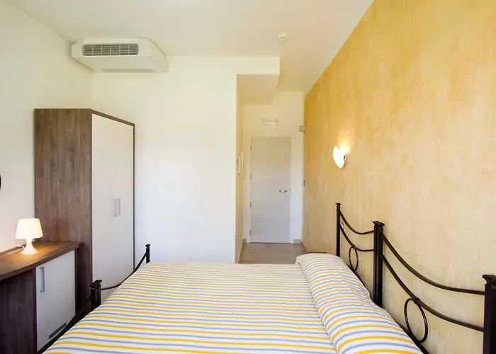 La Maestra 3* Grottammare